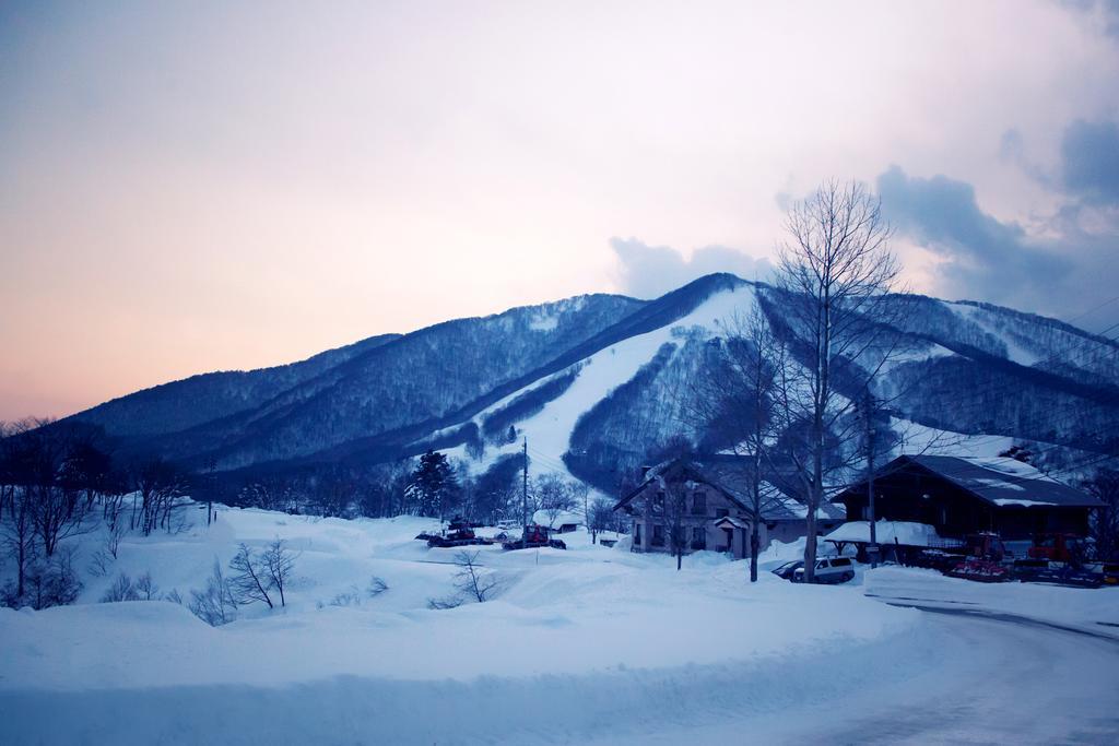 Hotel Snowball Chalet At Madarao Mountain à Iiyama Extérieur photo
